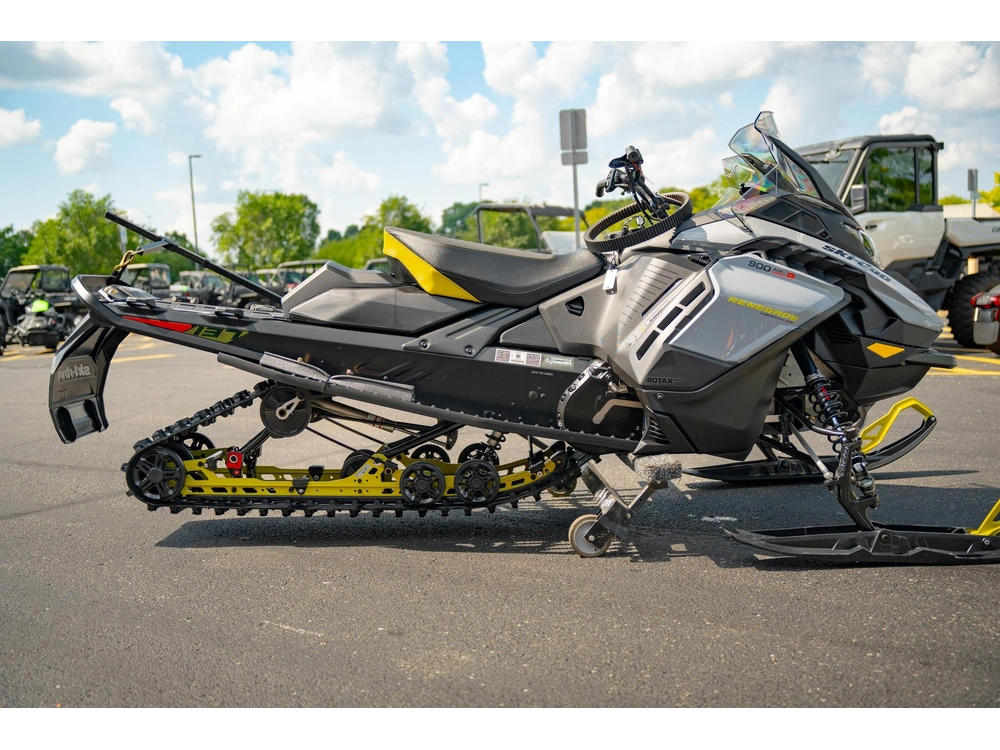 2026 Ski-doo Renegade® Adrenaline® 900 Ace Turbo R Ripsaw 1.25_black alt