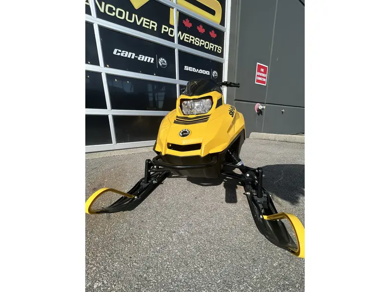 2026 Ski-Doo MXZ 200
