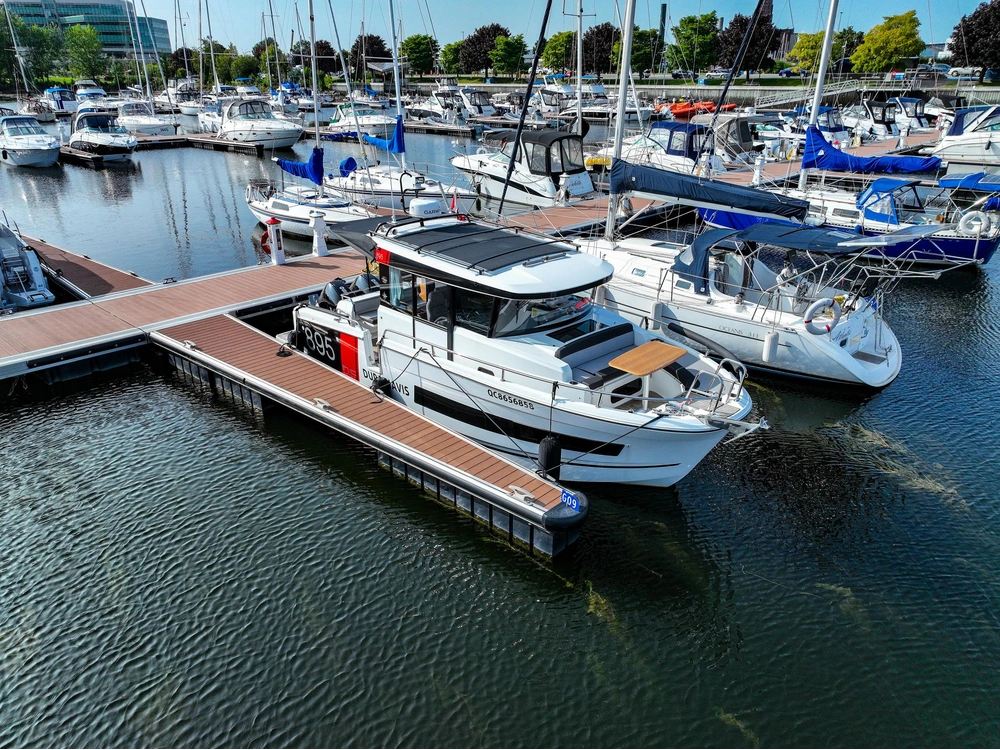 2023 Jeanneau Nc 895 Sport alt