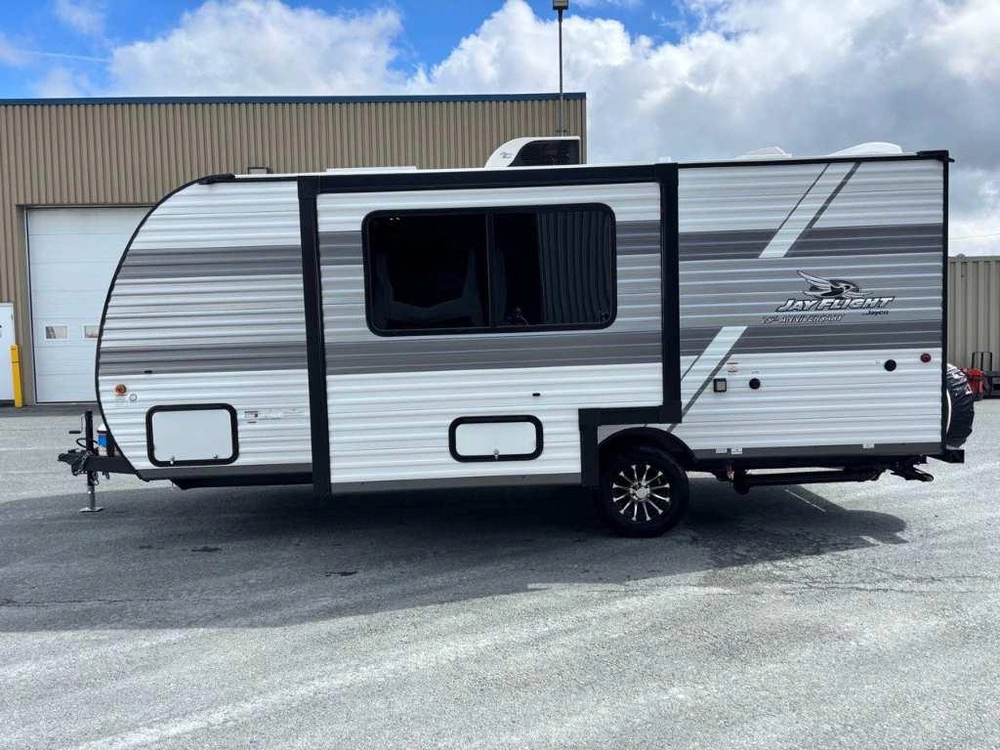Jayco Jay Flight 197mb 2027 alt