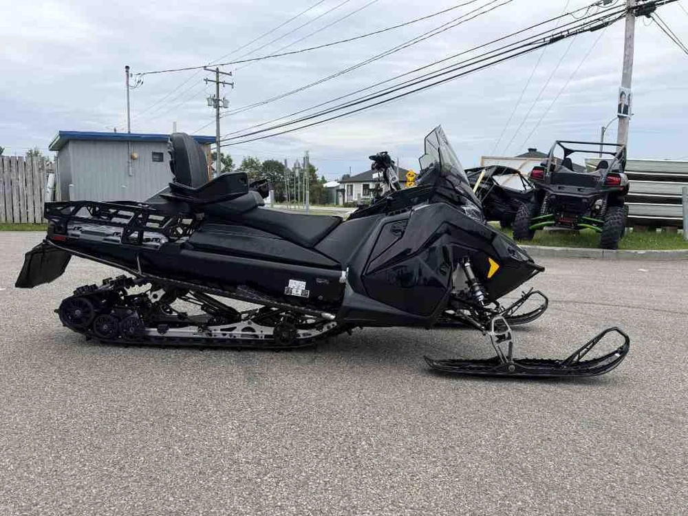 Polaris Titan S4 Adv 2024 alt