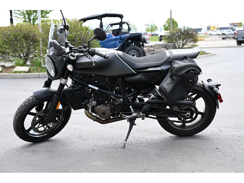 2019 Husqvarna Svartpilen 701 alt