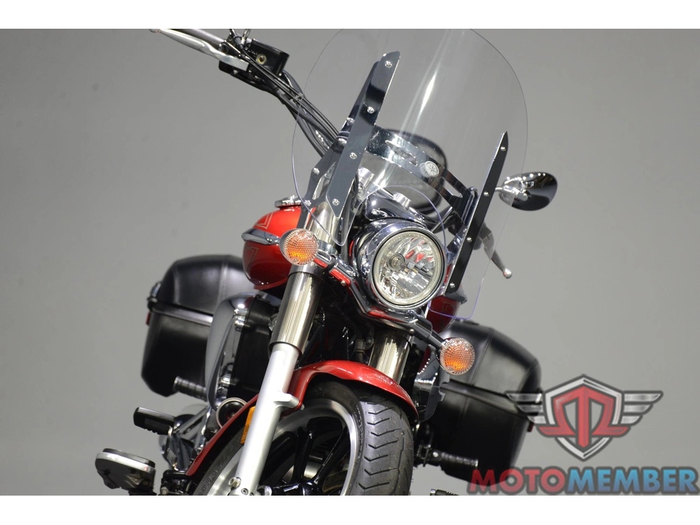 2011 Yamaha V Star 950 Tourer alt