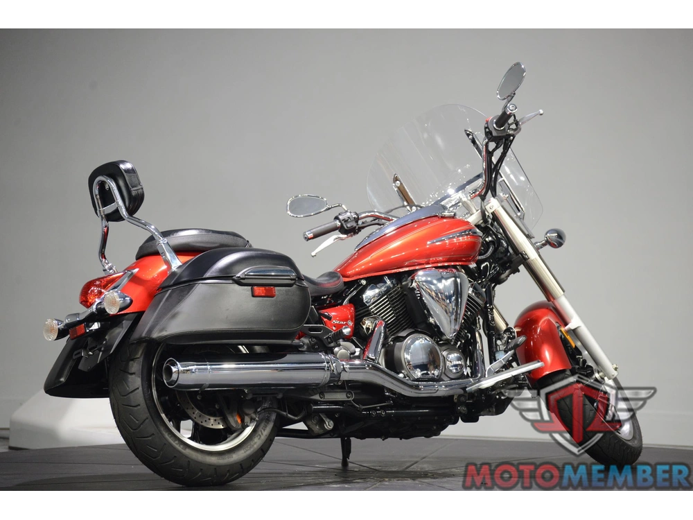 2011 Yamaha V Star 950 Tourer alt