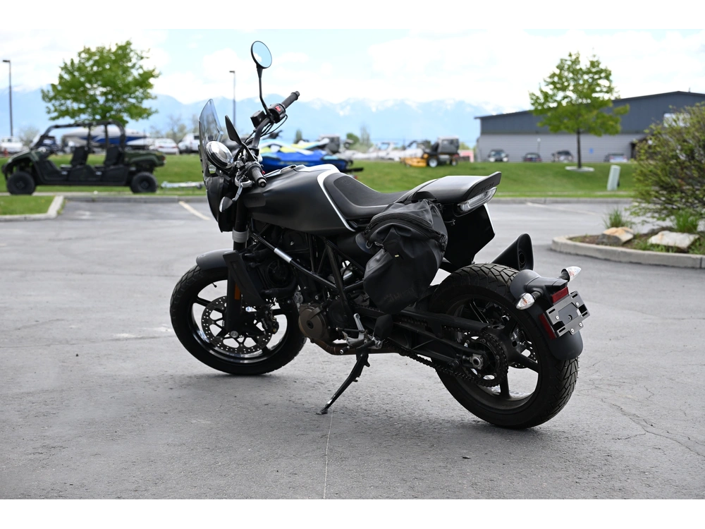 2019 Husqvarna Svartpilen 701 alt