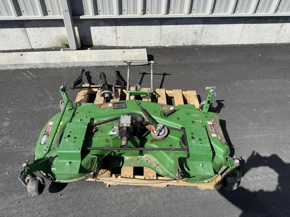 2025 John Deere 1025r alt