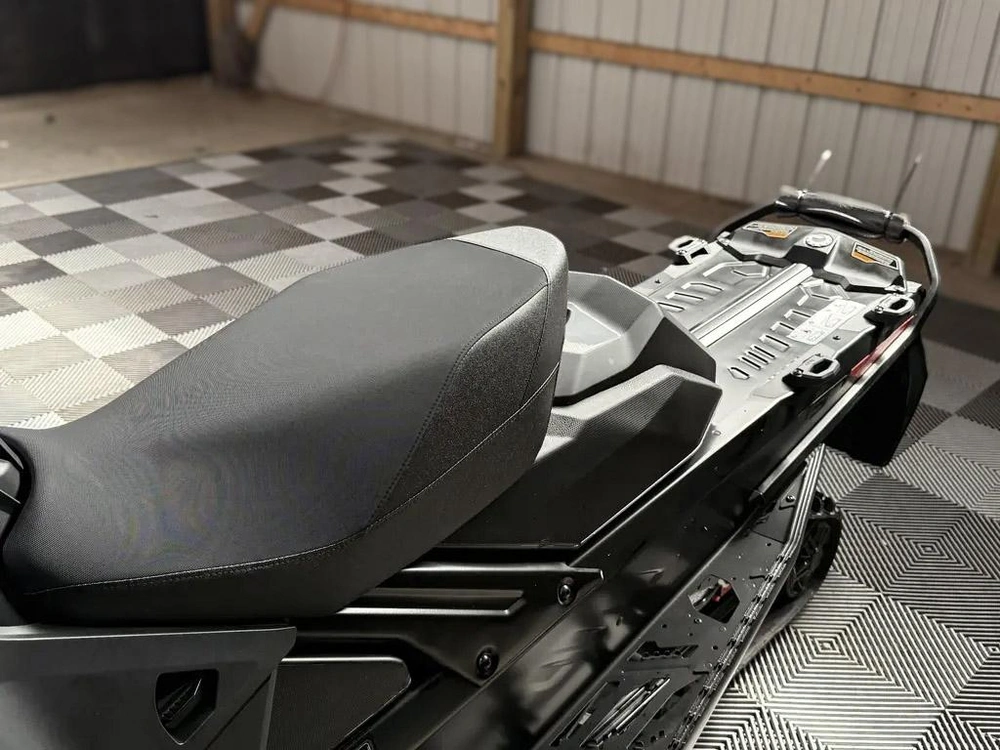 2027 Ski-doo Mxz 850 E-tec Adrenaline 137 alt