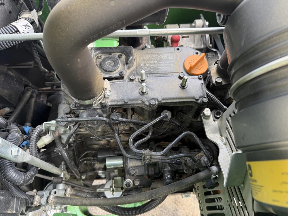 2025 John Deere 1025r alt