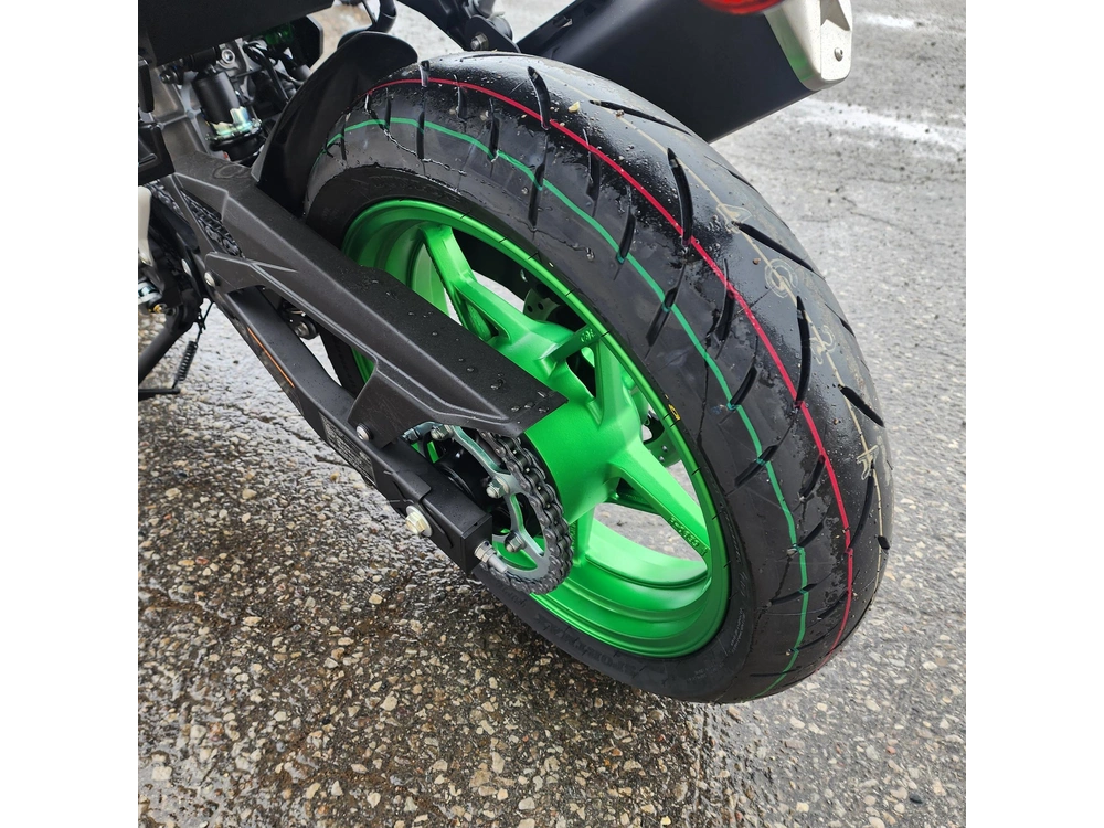 2025 Kawasaki Z500 Se alt