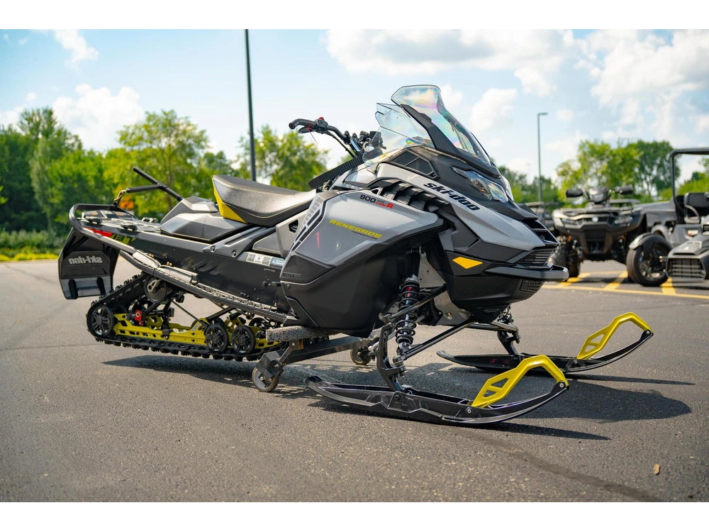 2026 Ski-doo Renegade® Adrenaline® 900 Ace Turbo R Ripsaw 1.25_black alt