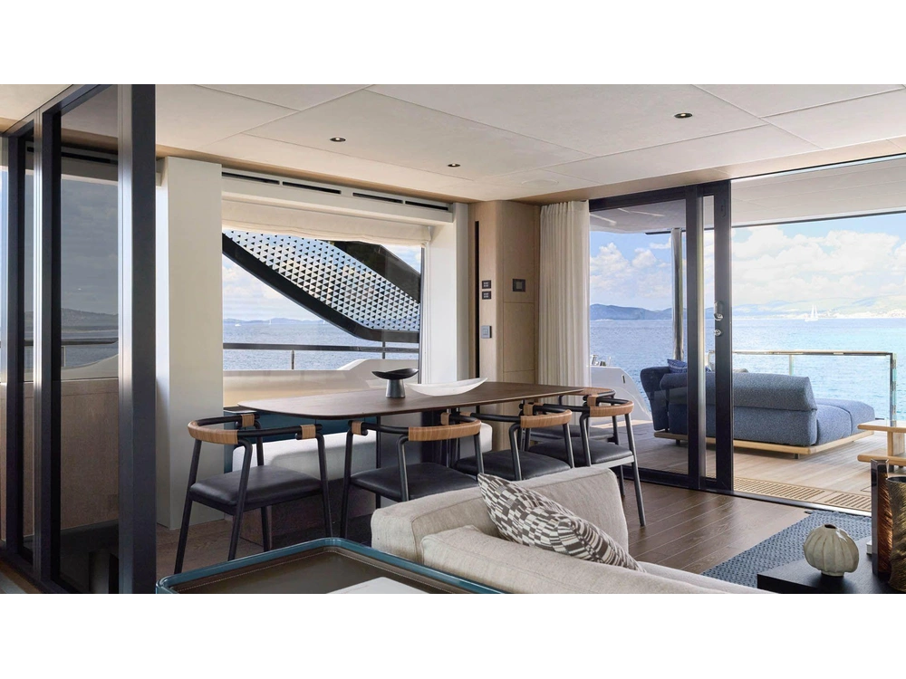 Prestige Yachts M8 Evo 2028 alt