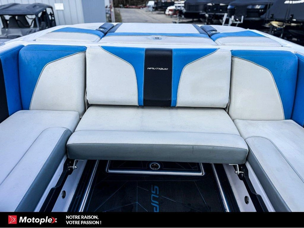 Air Nautique Air Nautique 210 Team Edition 2011 alt