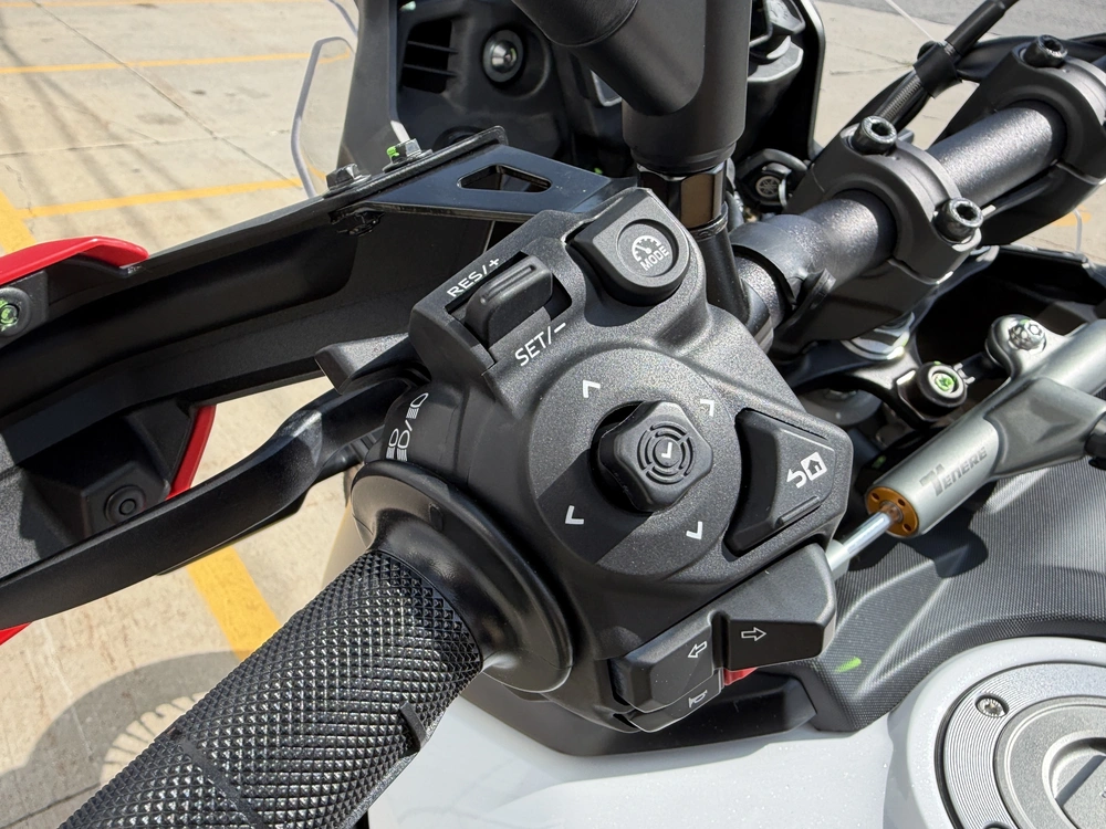 Yamaha Tenere 700 World Raid 2026 alt