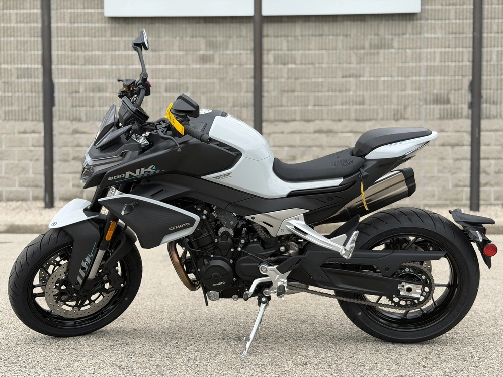 2026 Cfmoto 800nk alt