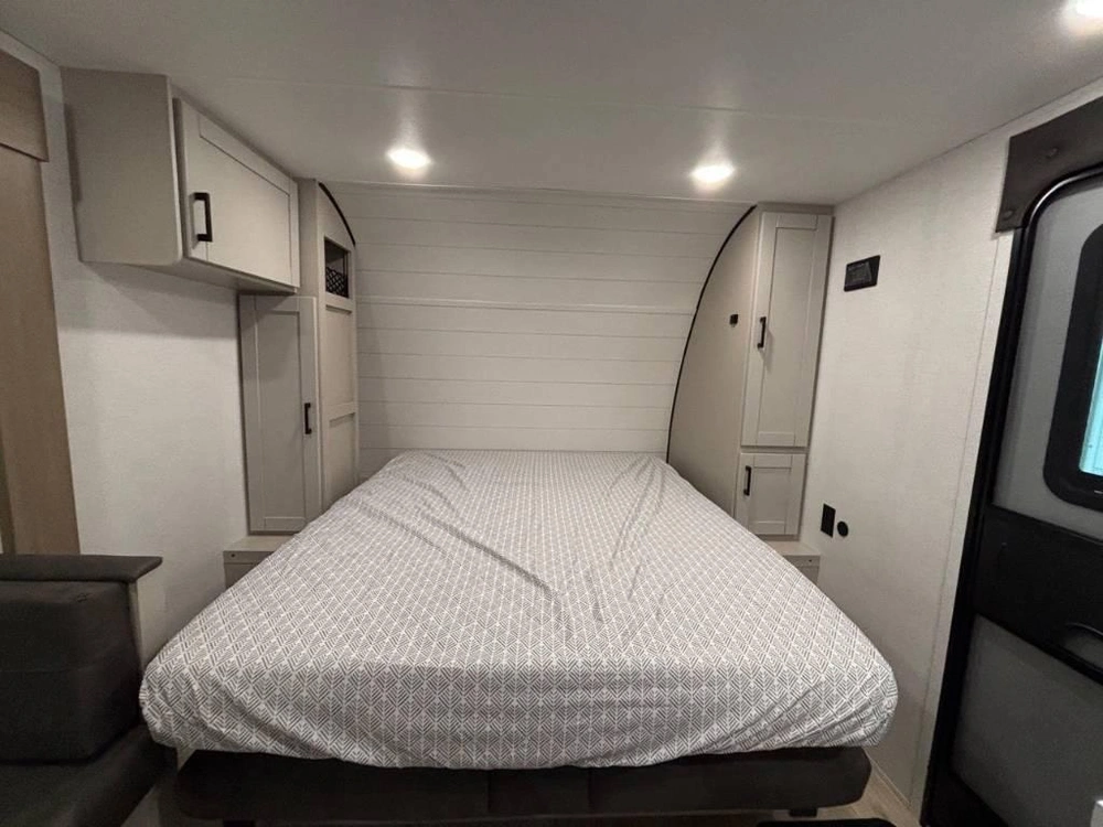 Jayco Jay Flight 197mb 2027 alt