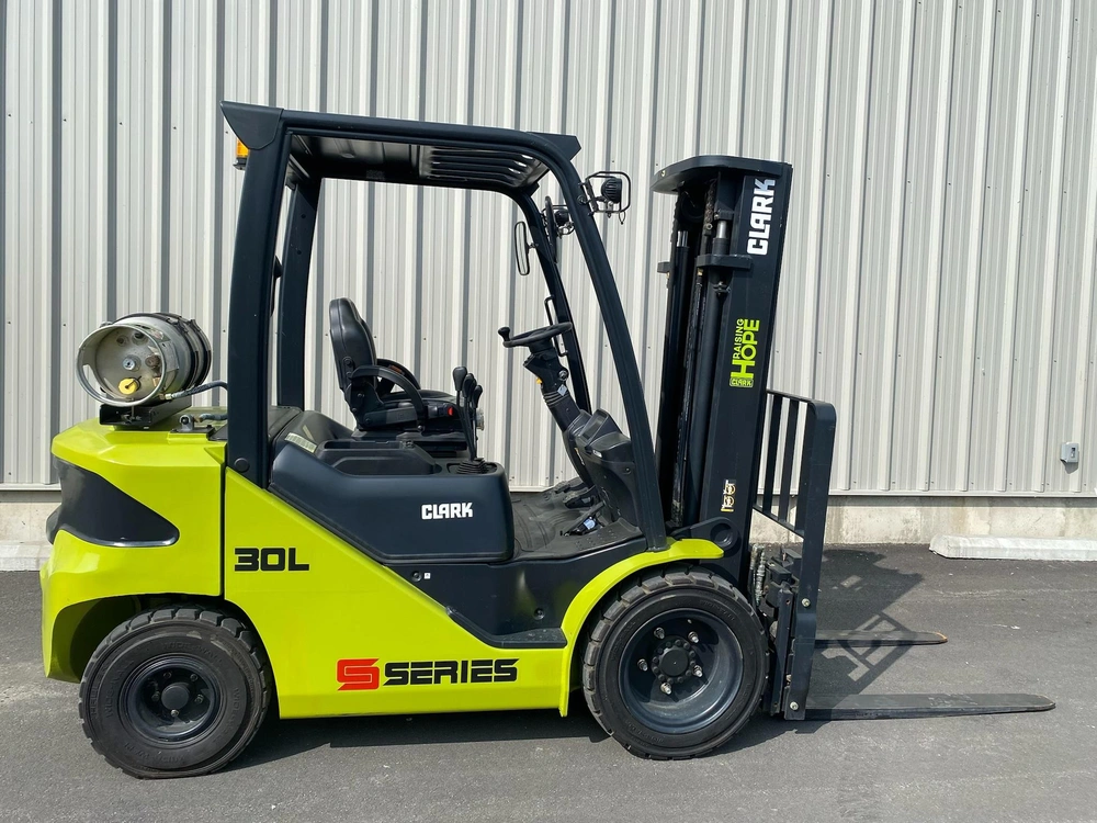2024 Clark S30 alt