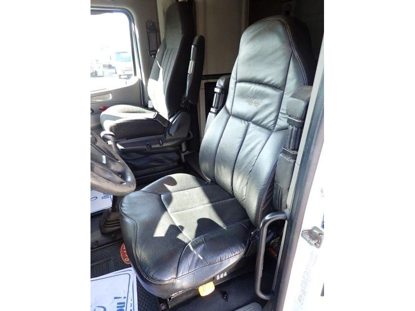 Peterbilt 567 2019