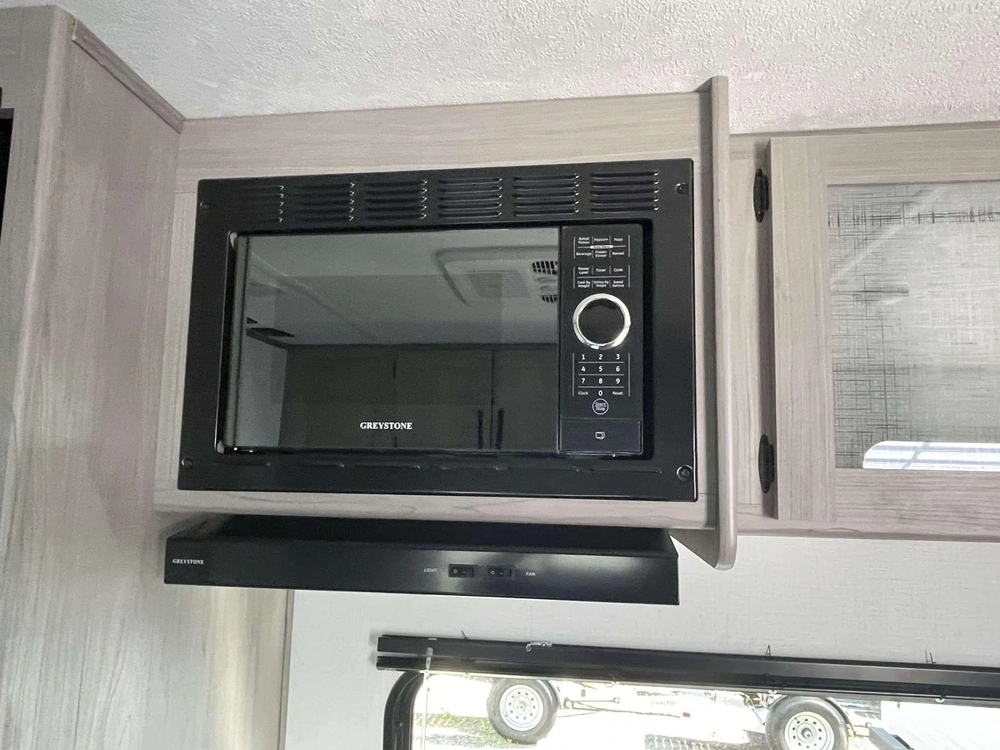 2024 Keystone Rv Coleman 274bh alt