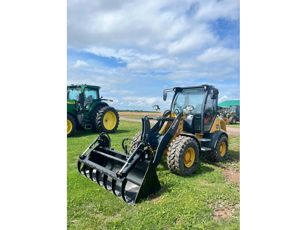 John Deere 304 G 2023
