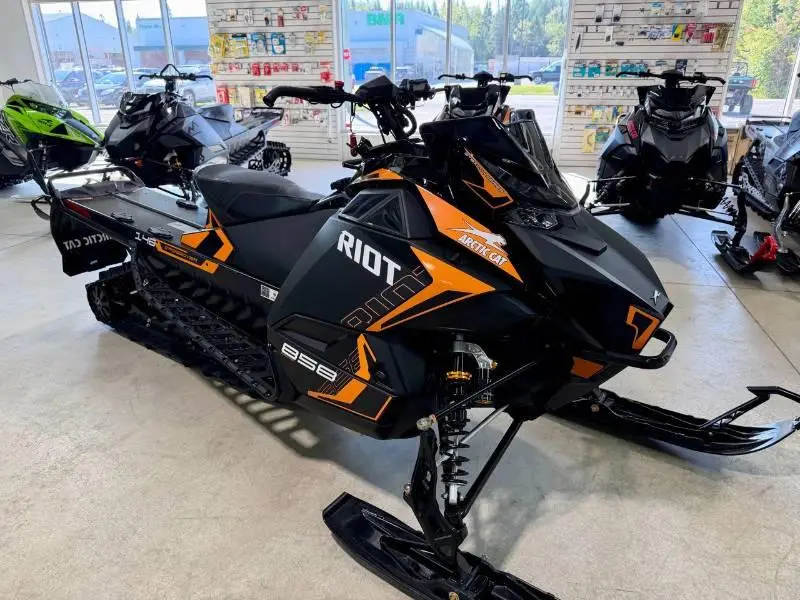 Arctic Cat Riot 858 Sno Pro ES 1.75 (Sport Gauge) 2026