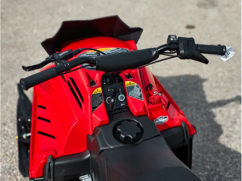 2027 Polaris 200 INDY // Indy Red