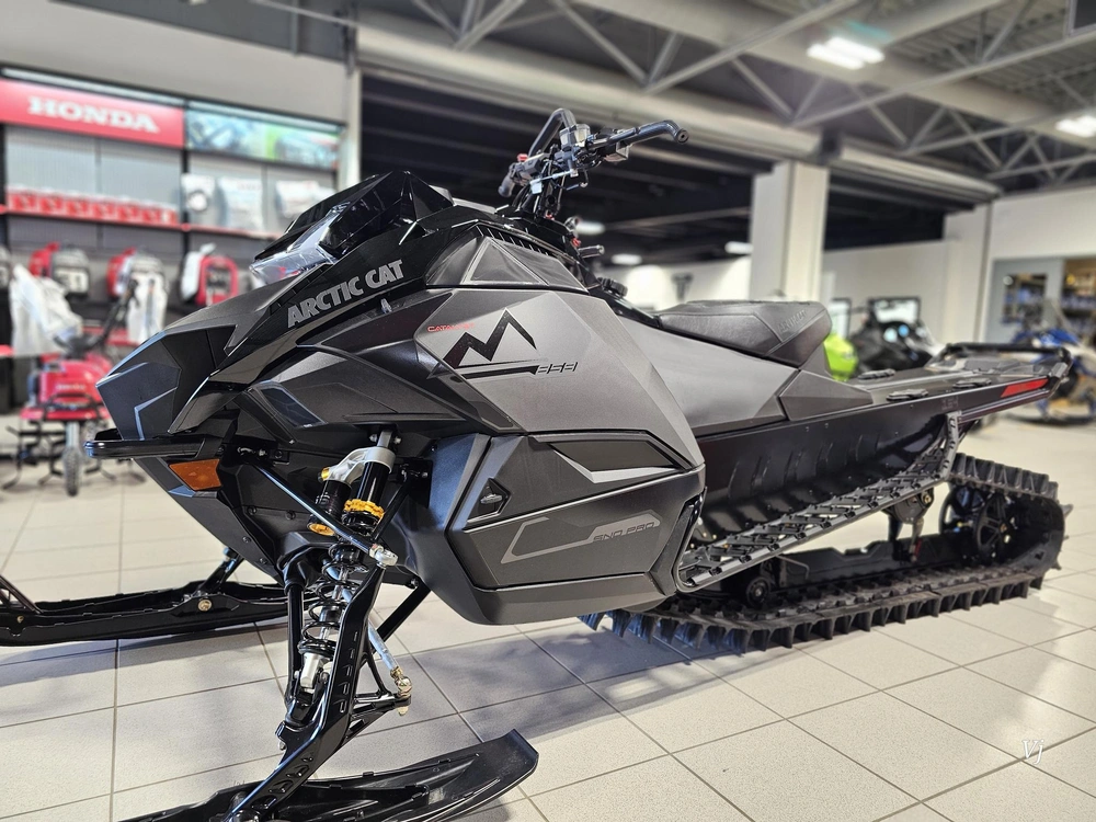 2027 Arctic Cat M 858 Sno Pro Alpha Es 165 3.0 G8 Display alt
