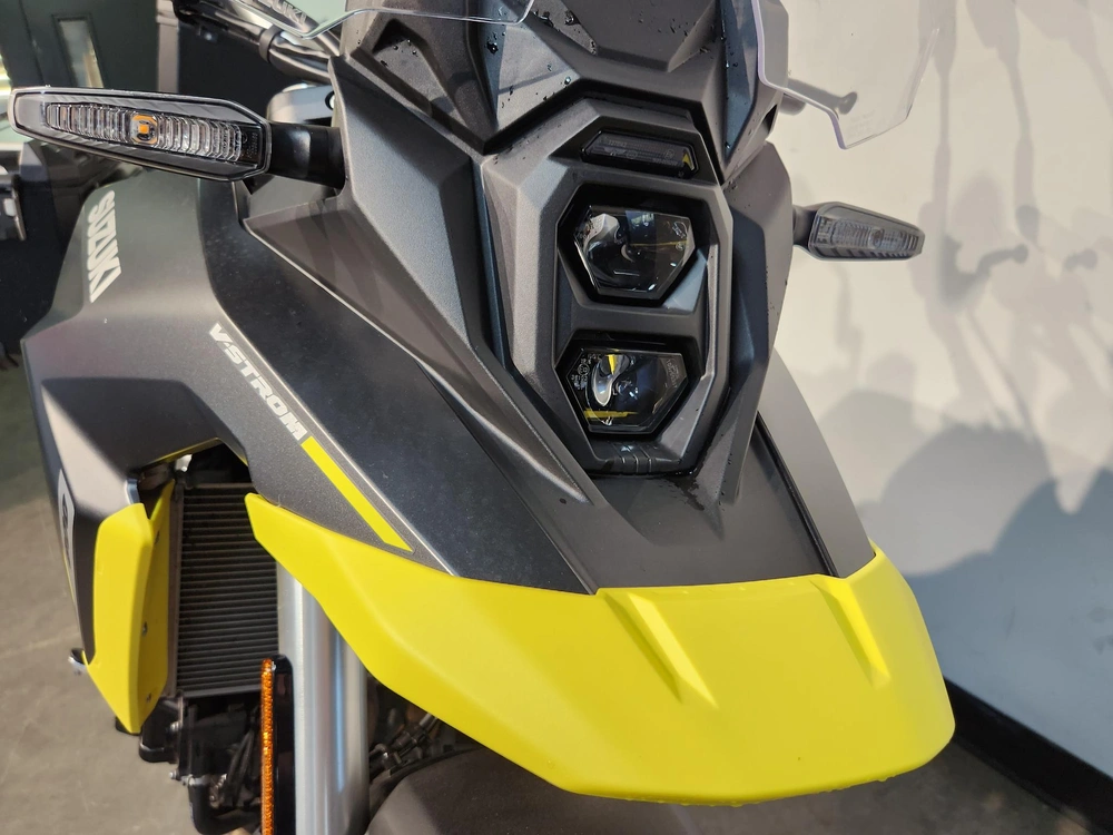 2026 Suzuki V-strom 800 Touring Démo alt