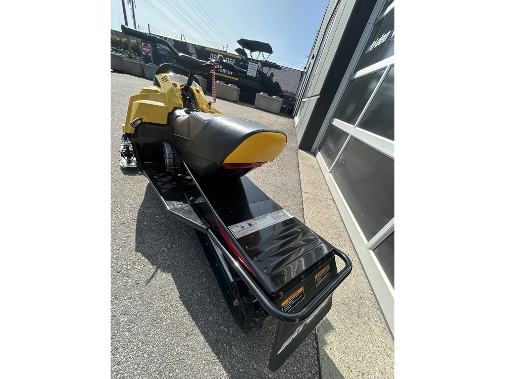 2026 Ski-doo Mxz 200 alt