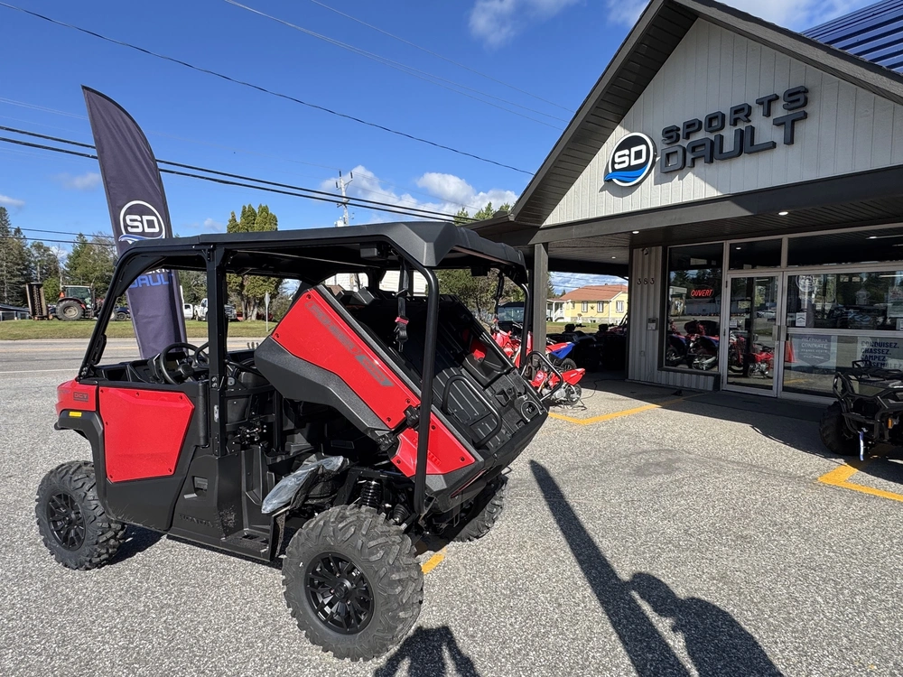 2026 Honda Sxs10m5dt alt