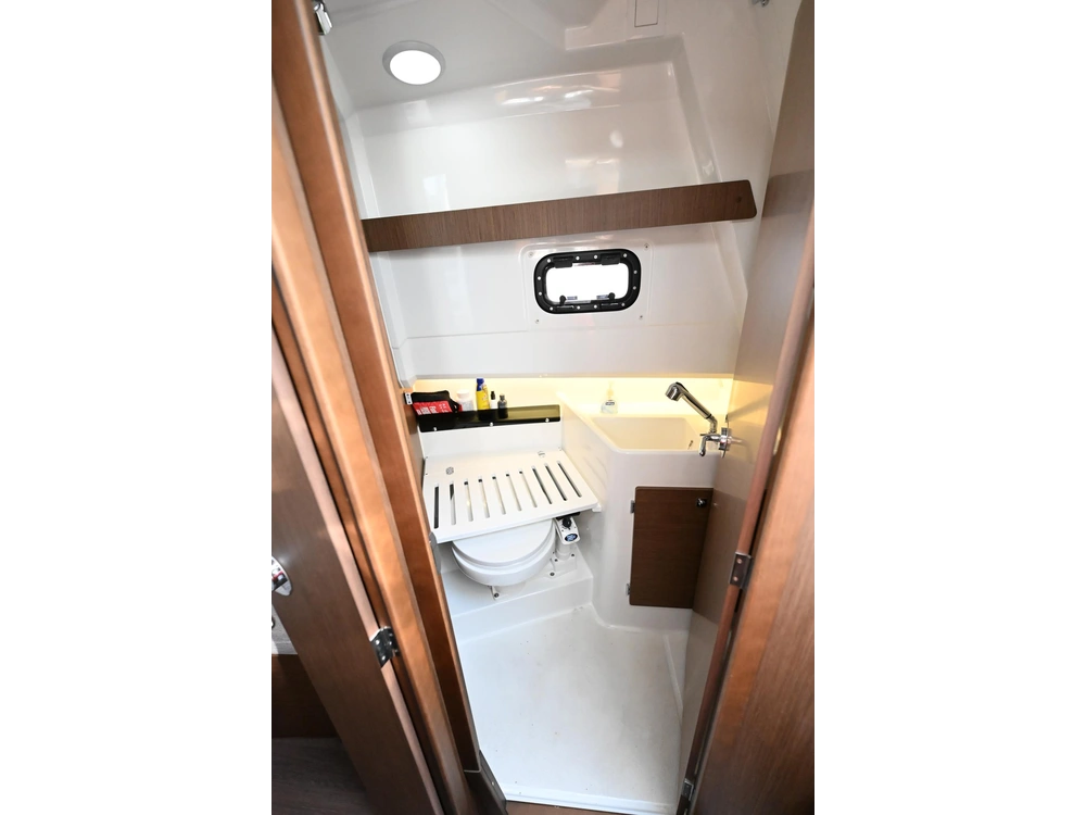 2023 Jeanneau Nc 895 Sport alt