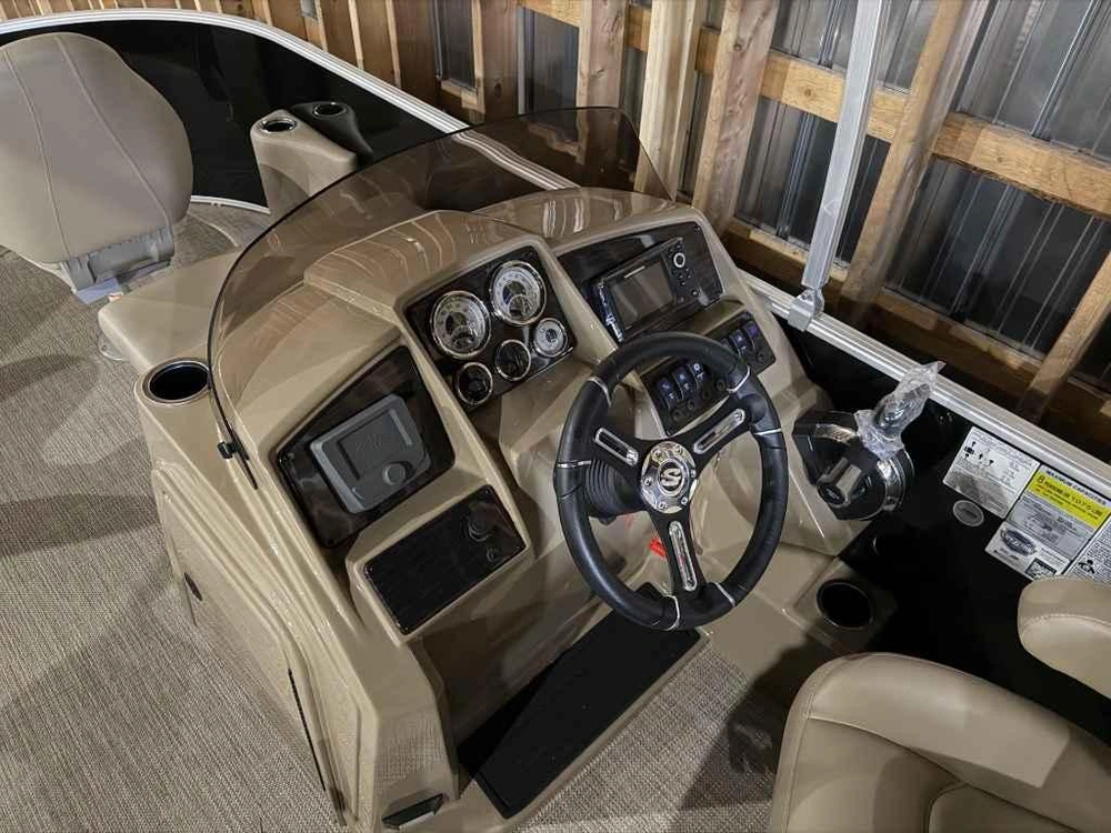 2025 Sylvan Ponton Mirage 818 Fish alt