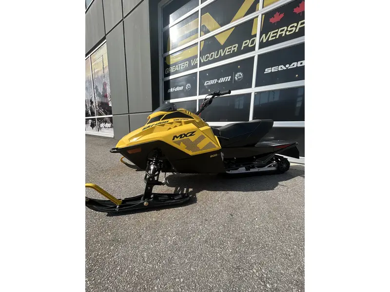 2026 Ski-Doo MXZ 200