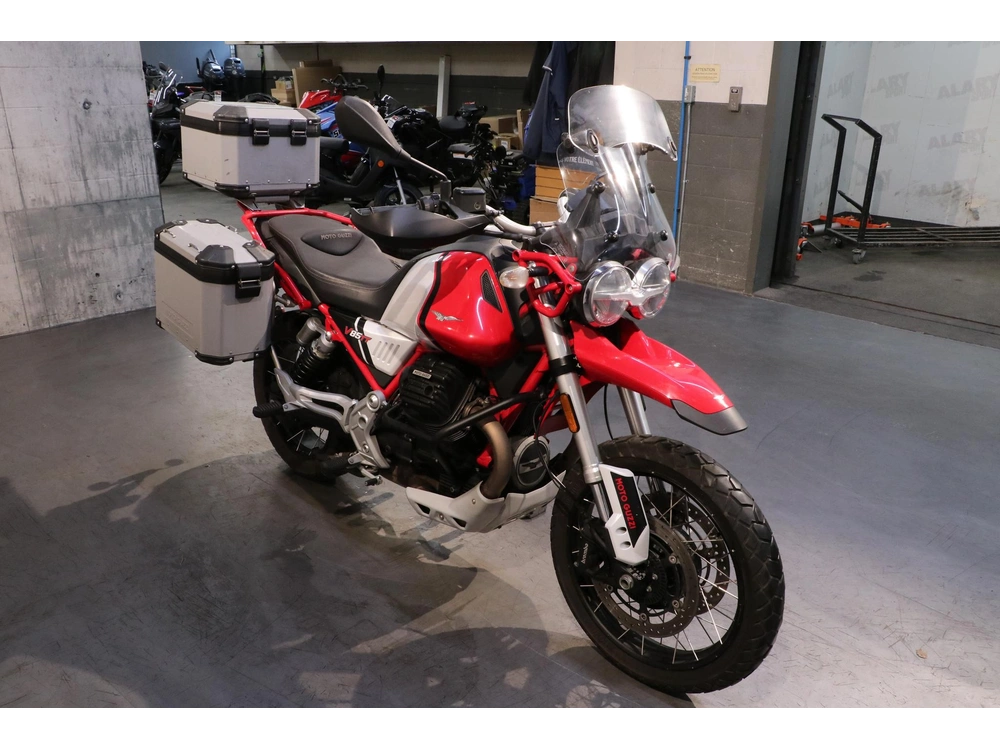 2022 Moto Guzzi V85 Tt alt