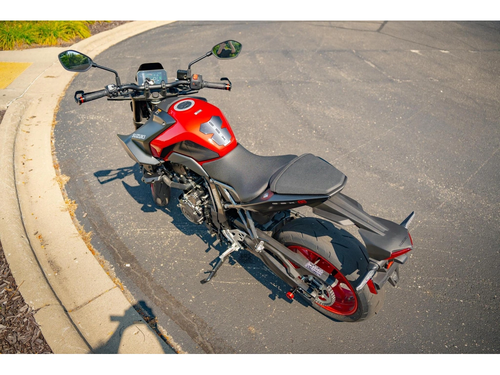 2026 Suzuki Gsx-8s alt