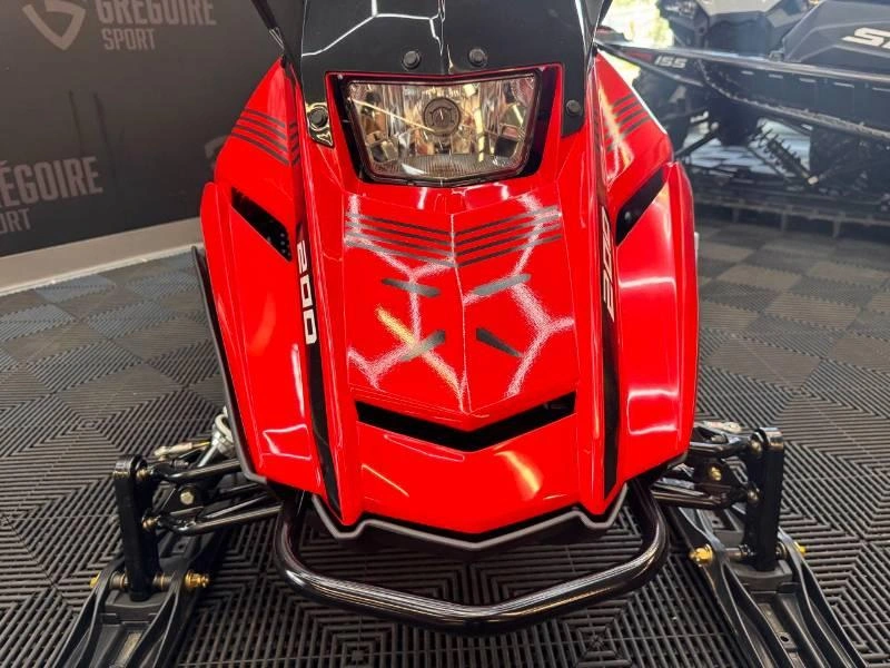 Polaris 200 Indy 2027 alt