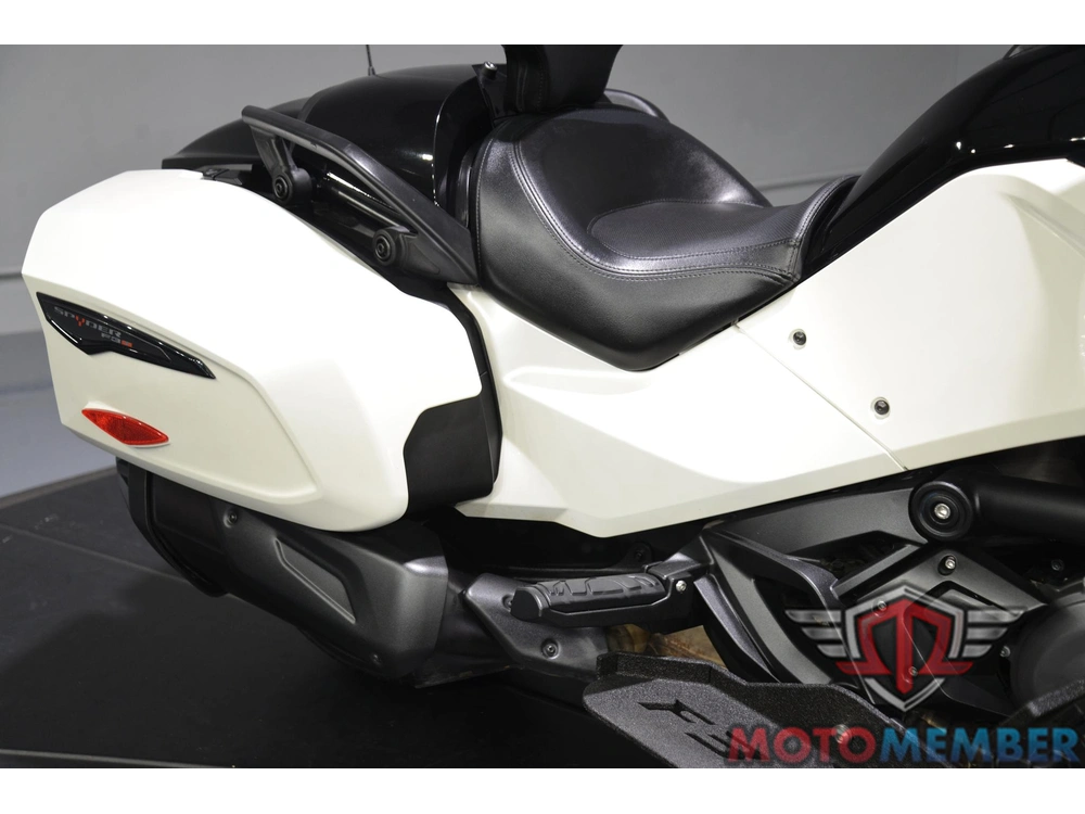 2023 Can-am Spyder F3-t alt