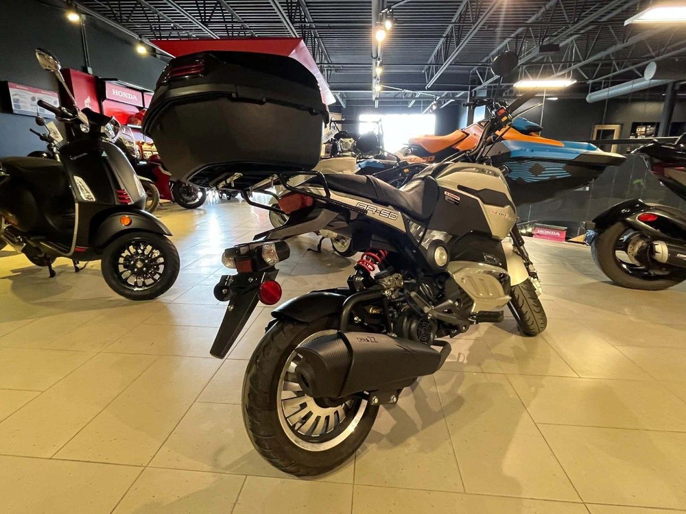 Scootterre Ar-50 Used 2022 alt