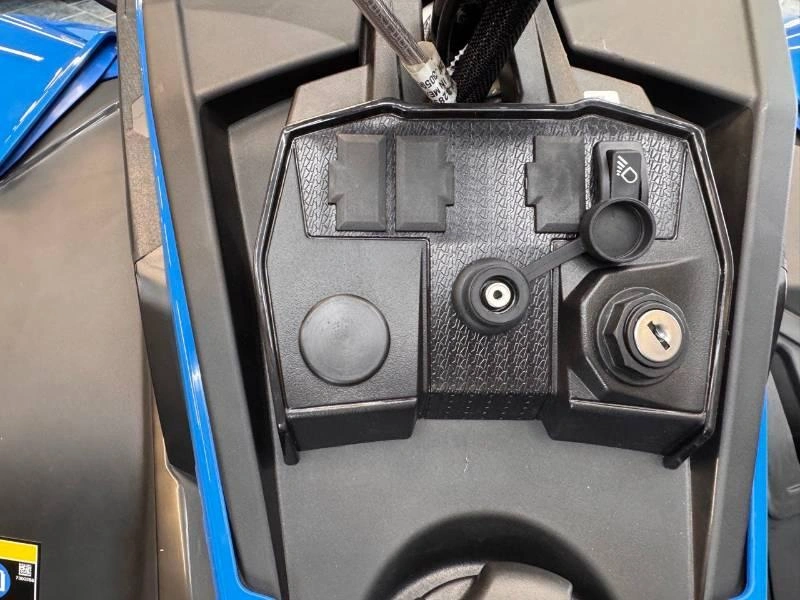 Polaris 850 Titan Adv Ultmt 1.5 Blu 2027