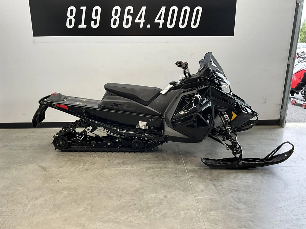 Polaris 850 Indy Xc 137 2027 alt