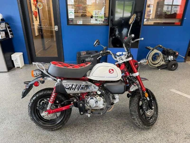 Honda Monkey 2024