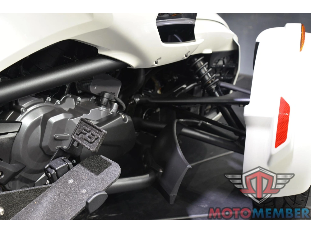 2023 Can-am Spyder F3-t alt