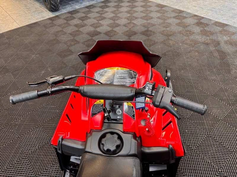 Polaris 200 Indy 2027 alt