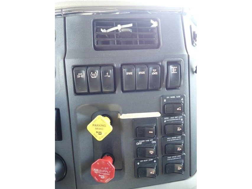 Peterbilt 567 2019