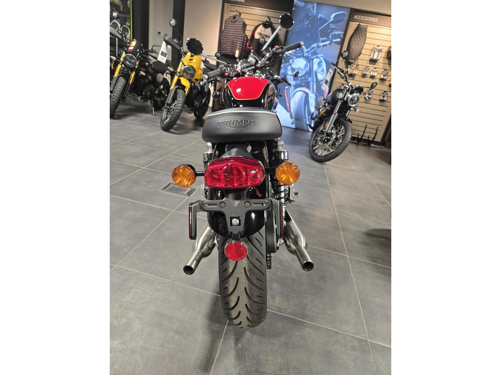 2026 Triumph Bonneville T100 alt