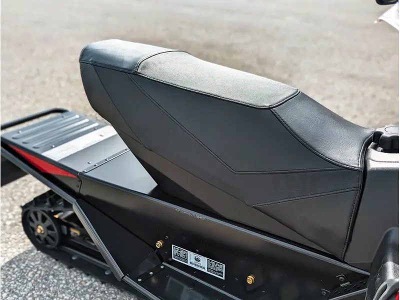 2027 Polaris 200 INDY // Indy Red