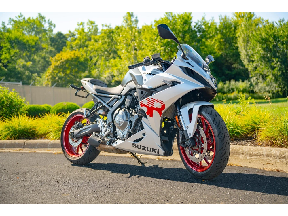 2024 Suzuki Gsx-8r Silver