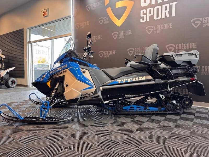 Polaris 850 Titan Adv Ultmt 1.5 Blu 2027