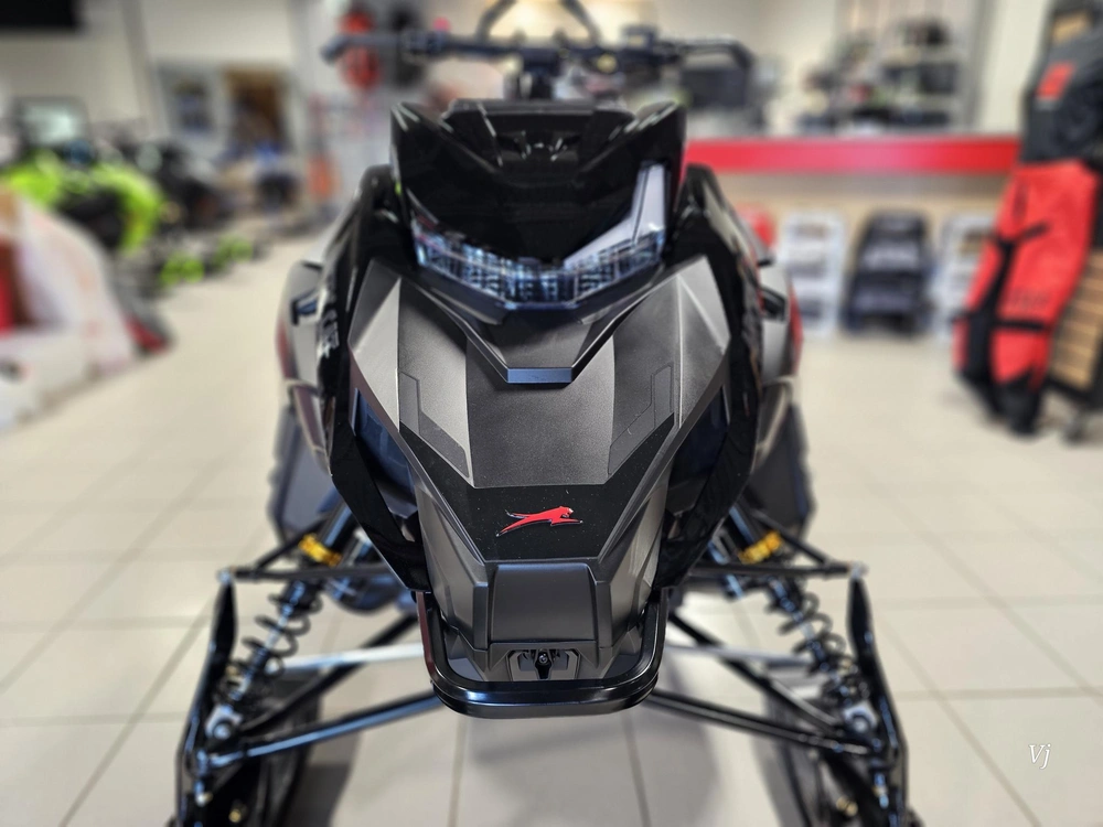 2027 Arctic Cat M 858 Sno Pro Alpha Es 154 3.0 G8 Display alt