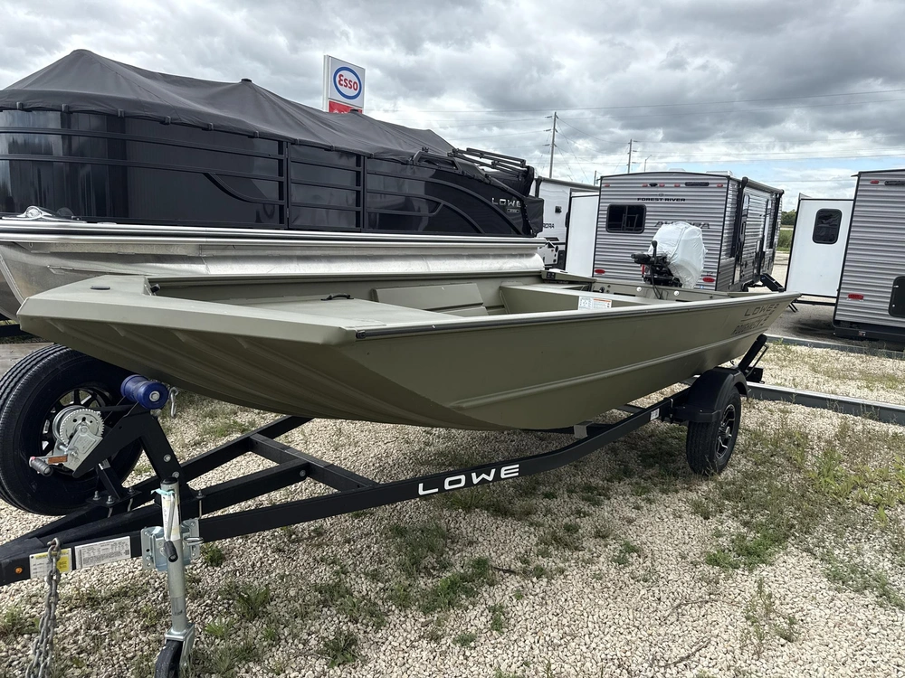 2026 Lowe Boats Roughneck 1660 alt