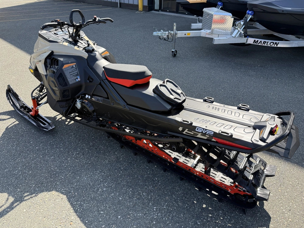 2027 Ski-doo Summit Adrenaline 154 850 E-tec Powdermax Light Flexedge 3.0' Shot alt